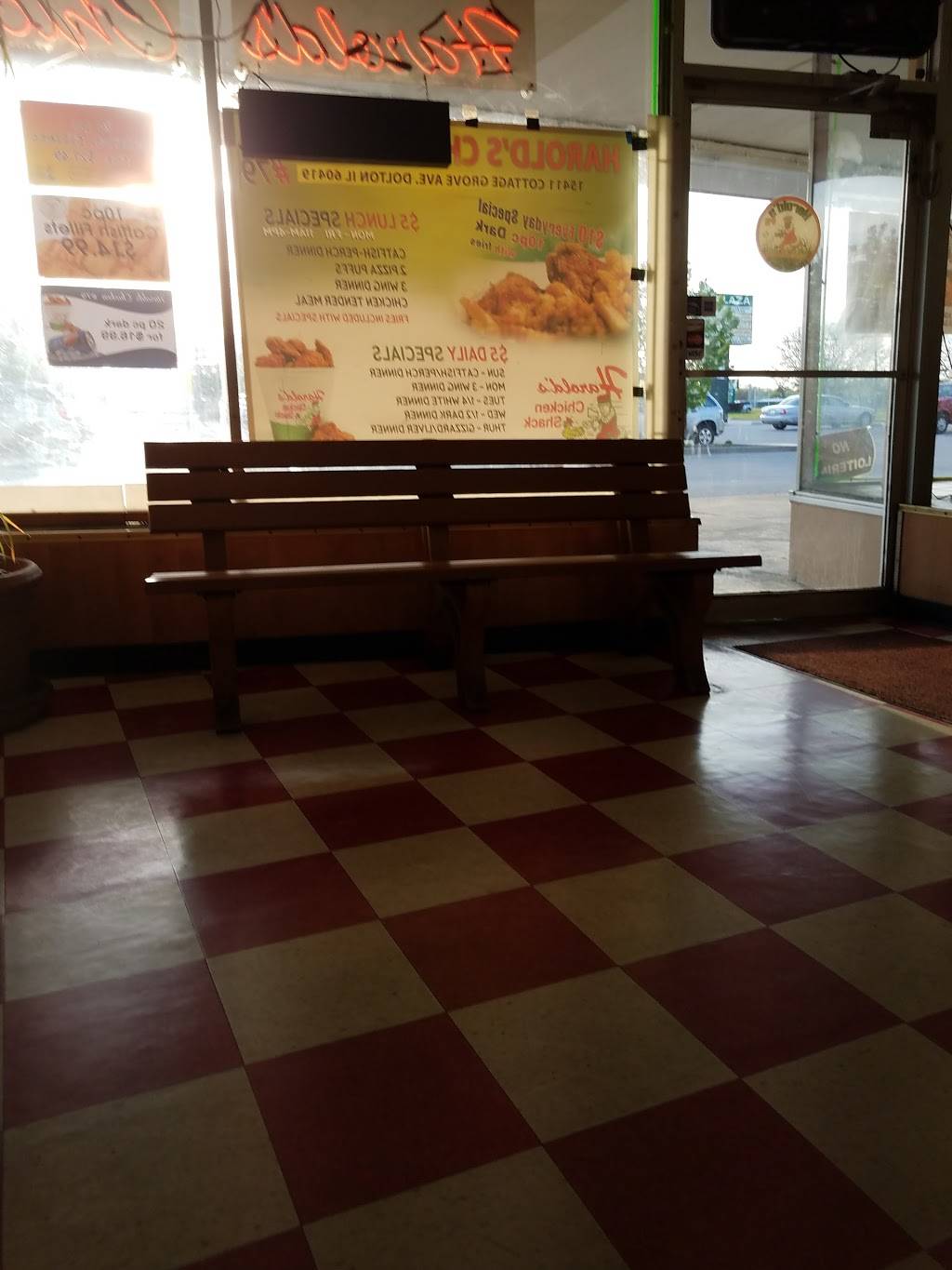 Harolds Chicken Shack | restaurant | 15411 Cottage Grove Ave, Dolton, IL 60419, USA | 7088410400 OR +1 708-841-0400