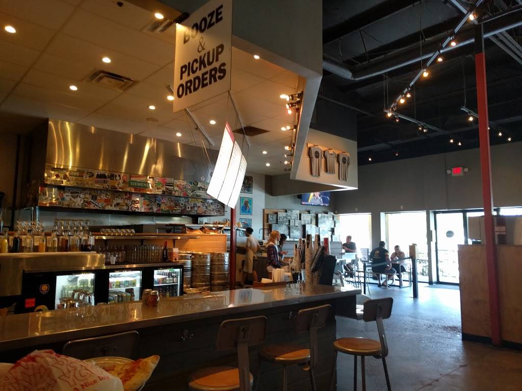 Lazy Moon | restaurant | 11551 University Blvd, Orlando, FL 32817, USA | 4076582396 OR +1 407-658-2396