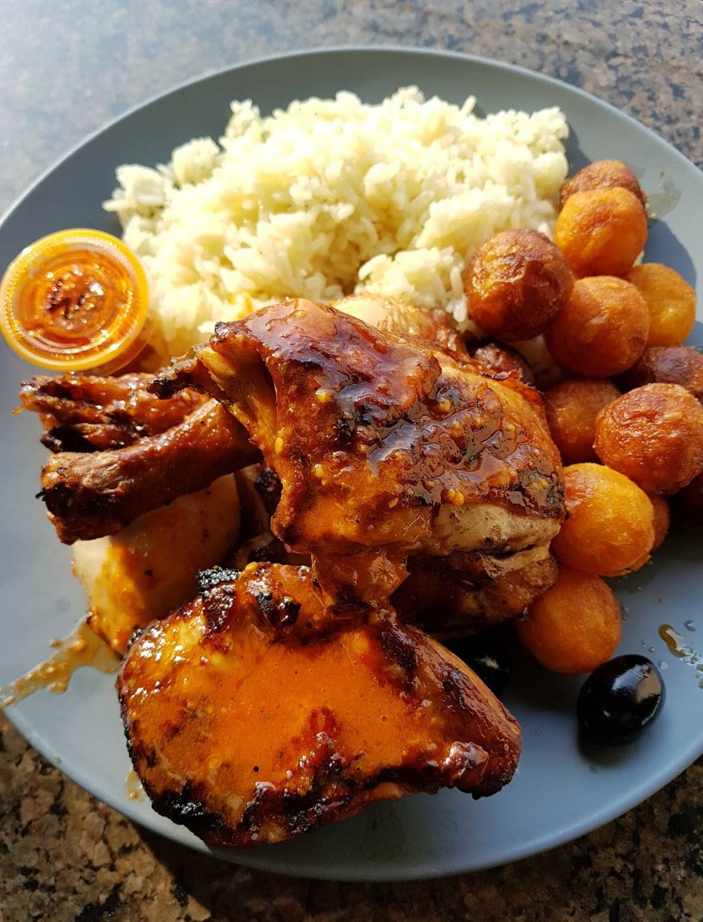 The Chicken Place | restaurant | 1 Industrial Pkwy S, Aurora, ON L4G 3V9, Canada | 9059000019 OR +1 905-900-0019