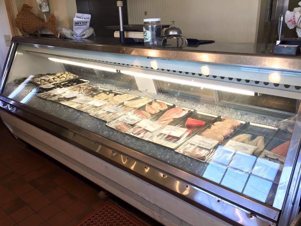 Babylon Fish & Clam Restaurant | restaurant | 458 Fire Island Ave, Babylon, NY 11702, USA | 6315873633 OR +1 631-587-3633