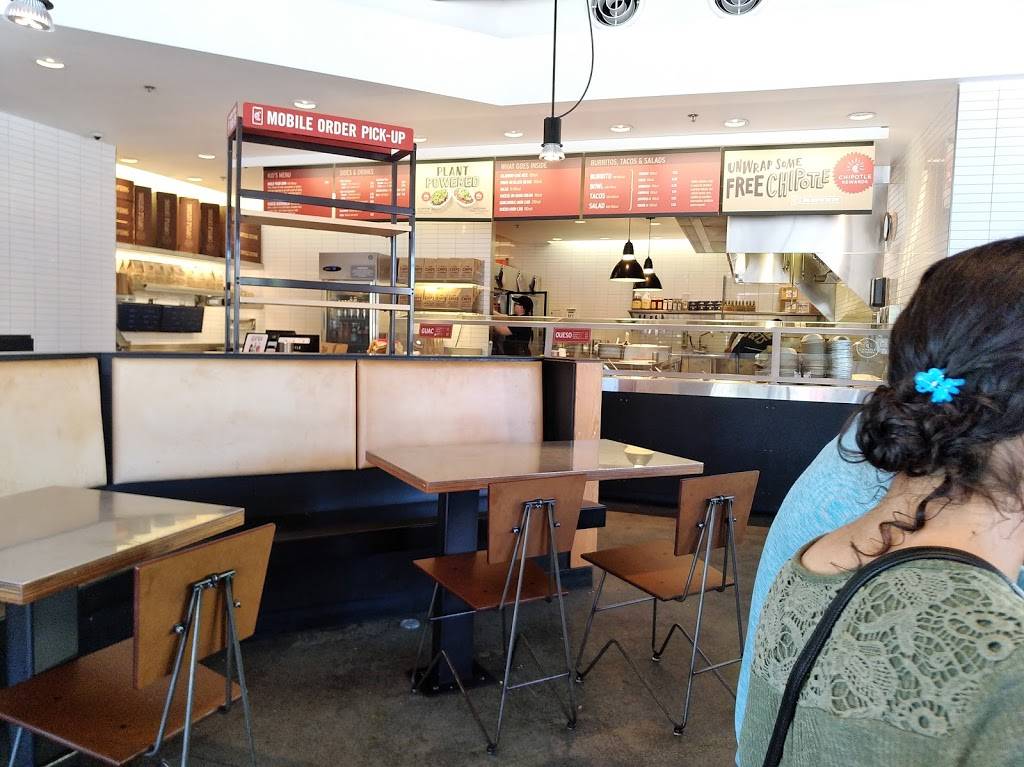 Chipotle Mexican Grill | restaurant | 2560 Tuscany St Ste 102, Corona, CA 92881, USA | 9513402489 OR +1 951-340-2489