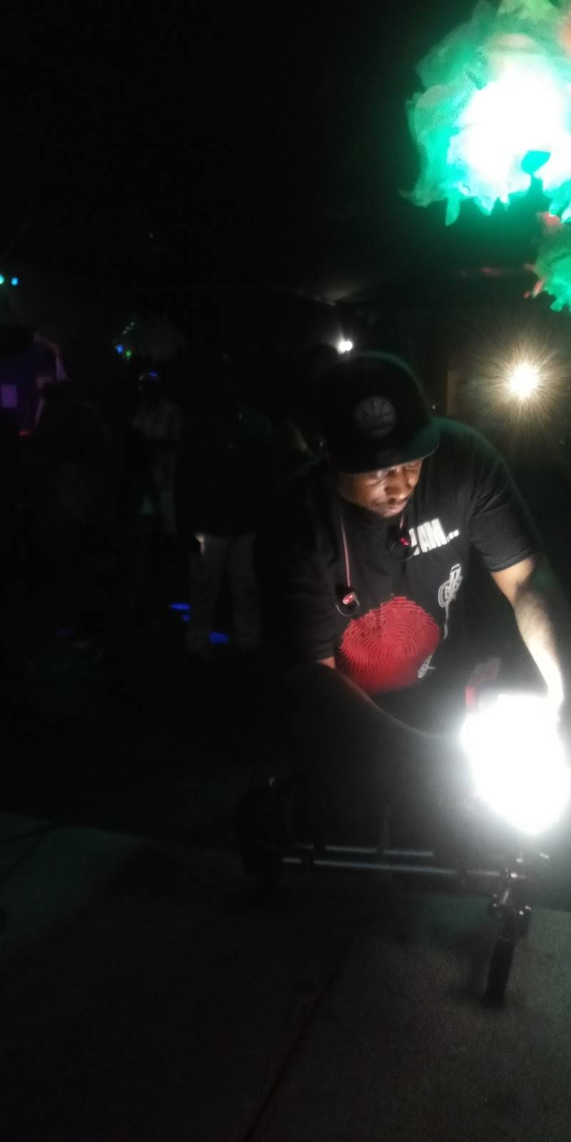 Old School Sundays @Caribbean Knights | restaurant | 2440 Las Vegas Blvd N, North Las Vegas, NV 89030, USA | 5103506623 OR +1 510-350-6623