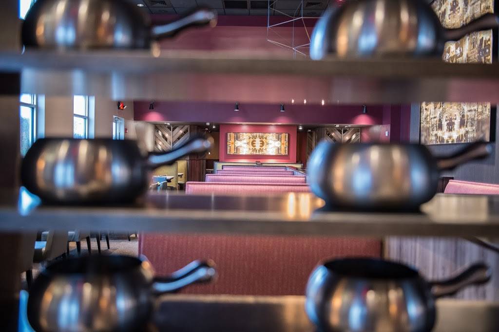 The Melting Pot | restaurant | 584 NJ-38, Maple Shade Township, NJ 08052, USA | 8567937033 OR +1 856-793-7033