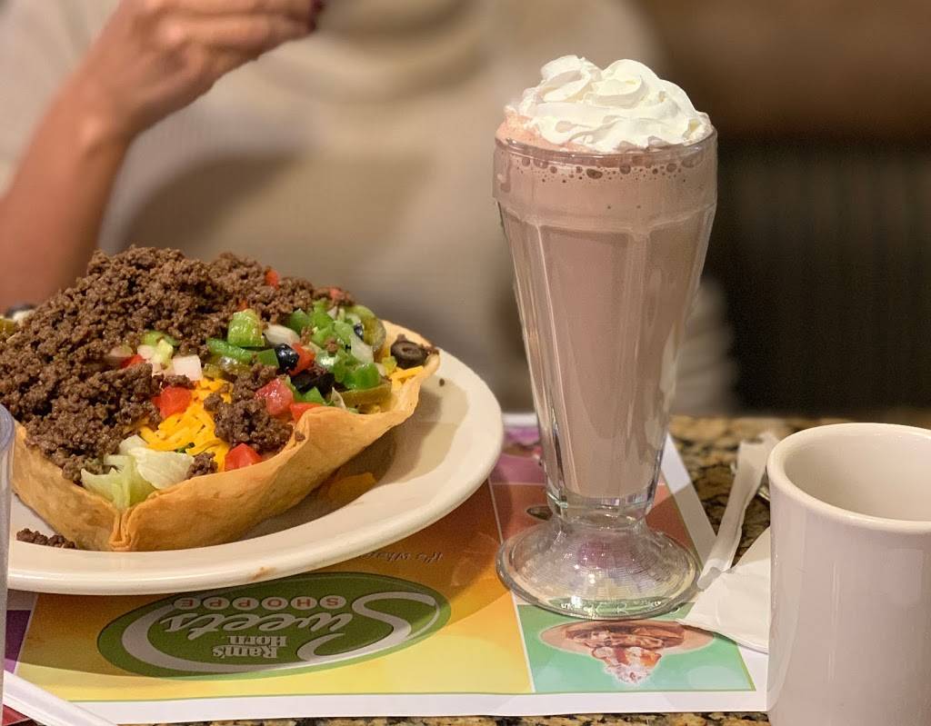 Rams Horn | restaurant | 27235 Ford Rd, Dearborn Heights, MI 48127, USA | 3133594800 OR +1 313-359-4800