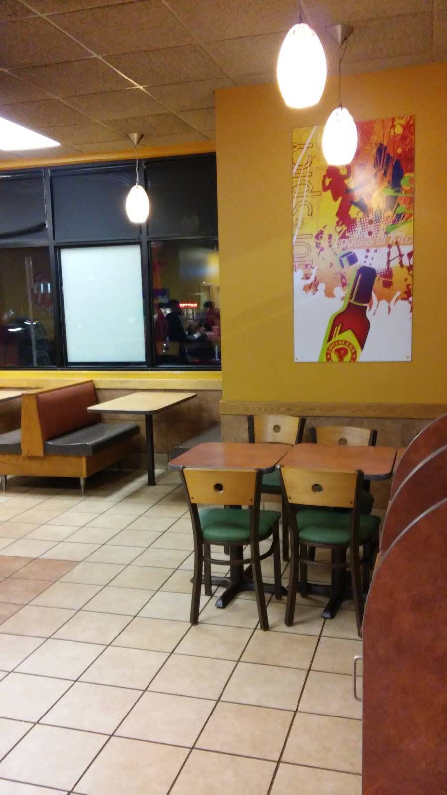 Popeyes Louisiana Kitchen | restaurant | 408 Western Blvd #100, Jacksonville, NC 28546, USA | 9102194555 OR +1 910-219-4555