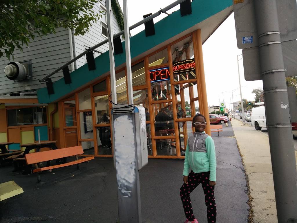 Parkys Hot Dogs | restaurant | 329 S Harlem Ave, Forest Park, IL 60130, USA | 7083663090 OR +1 708-366-3090