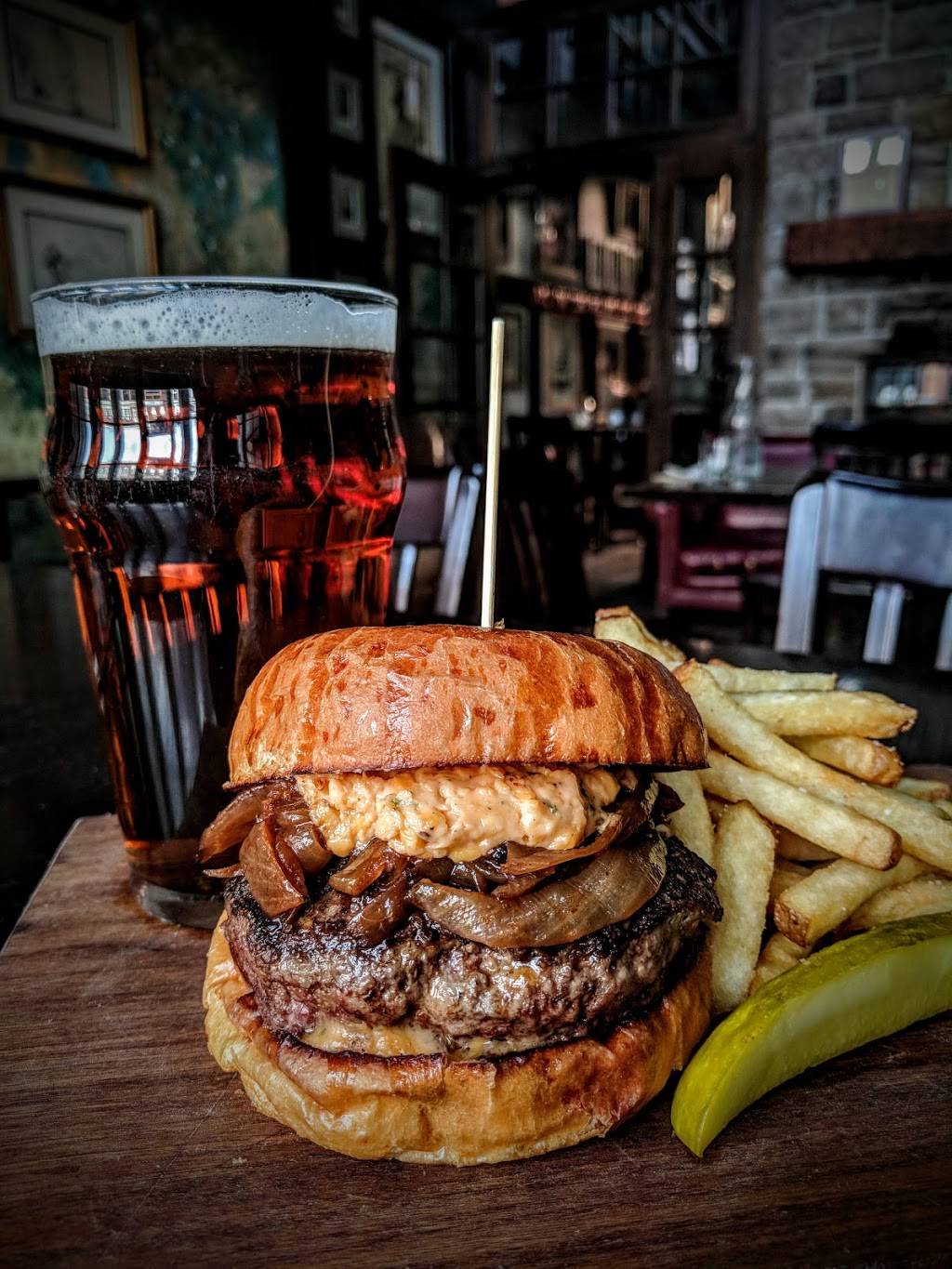 The Red Lion Pub | restaurant | 2446 N Lincoln Ave, Chicago, IL 60614, USA | 7738832422 OR +1 773-883-2422