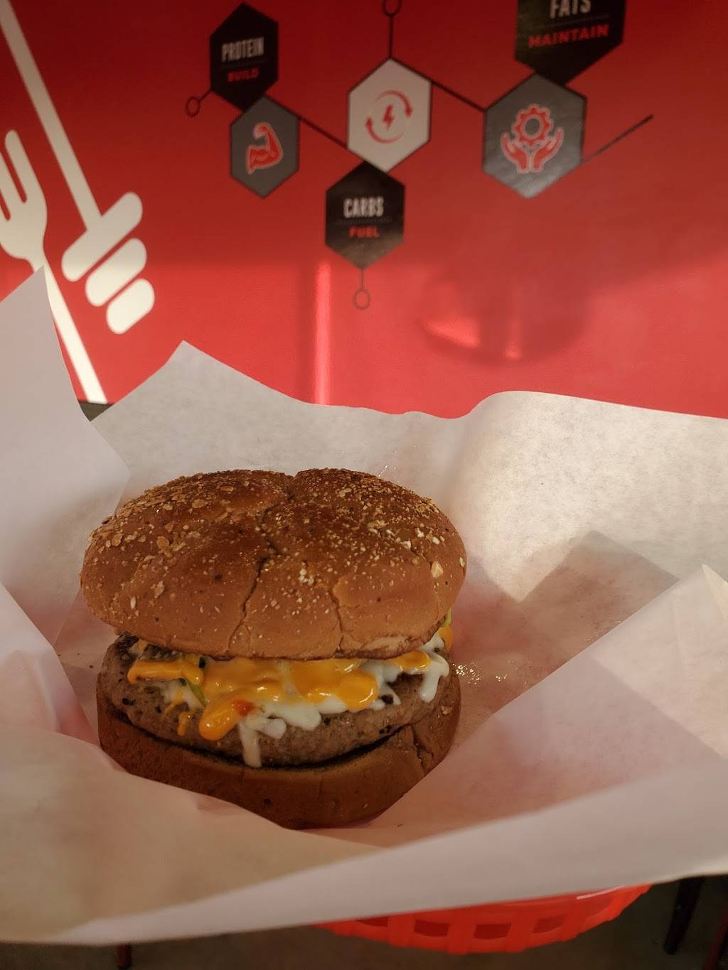 Muscle Macros | restaurant | 20861 Lassen St, Chatsworth, CA 91311, USA | 8183847383 OR +1 818-384-7383