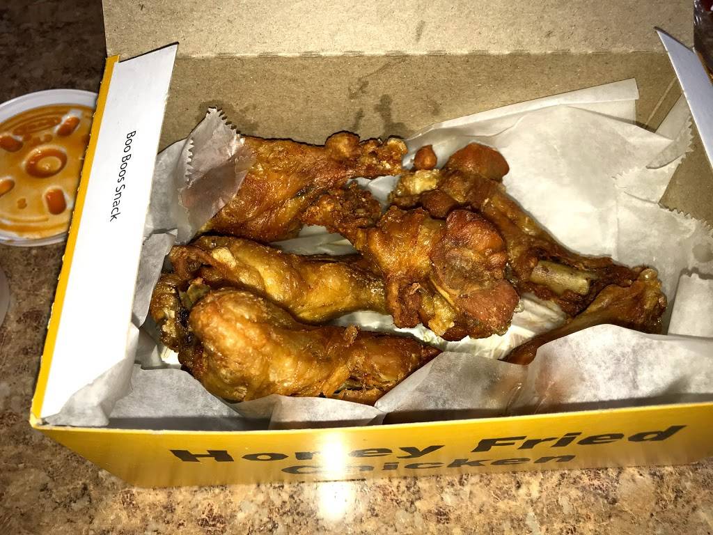 Yogi Bear Honey Fried Chicken | restaurant | 514 S 5th St, Hartsville, SC 29550, USA | 8433327031 OR +1 843-332-7031