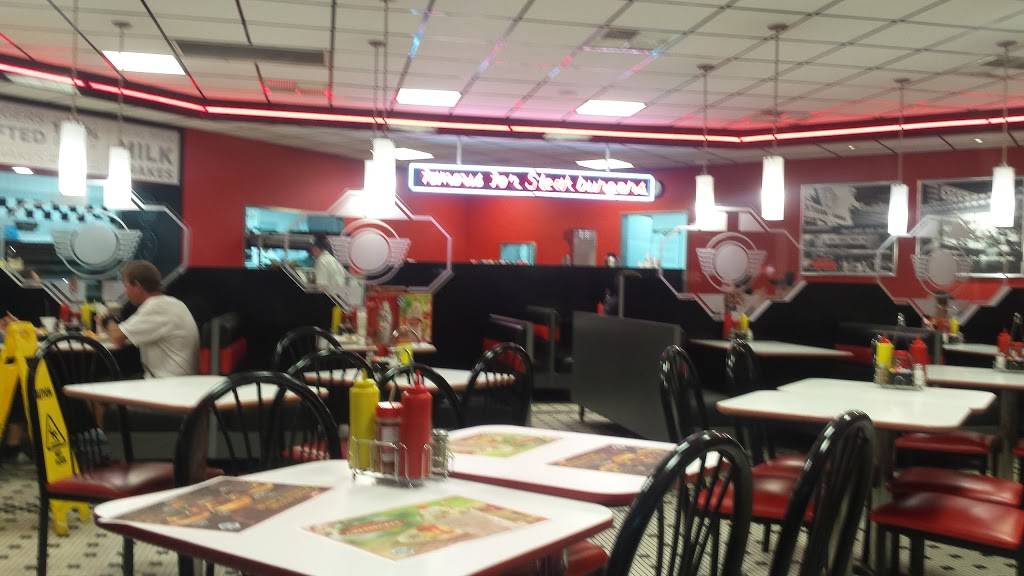 Steak n Shake | restaurant | 927 Saxon Blvd, Orange City, FL 32763, USA | 3867745440 OR +1 386-774-5440