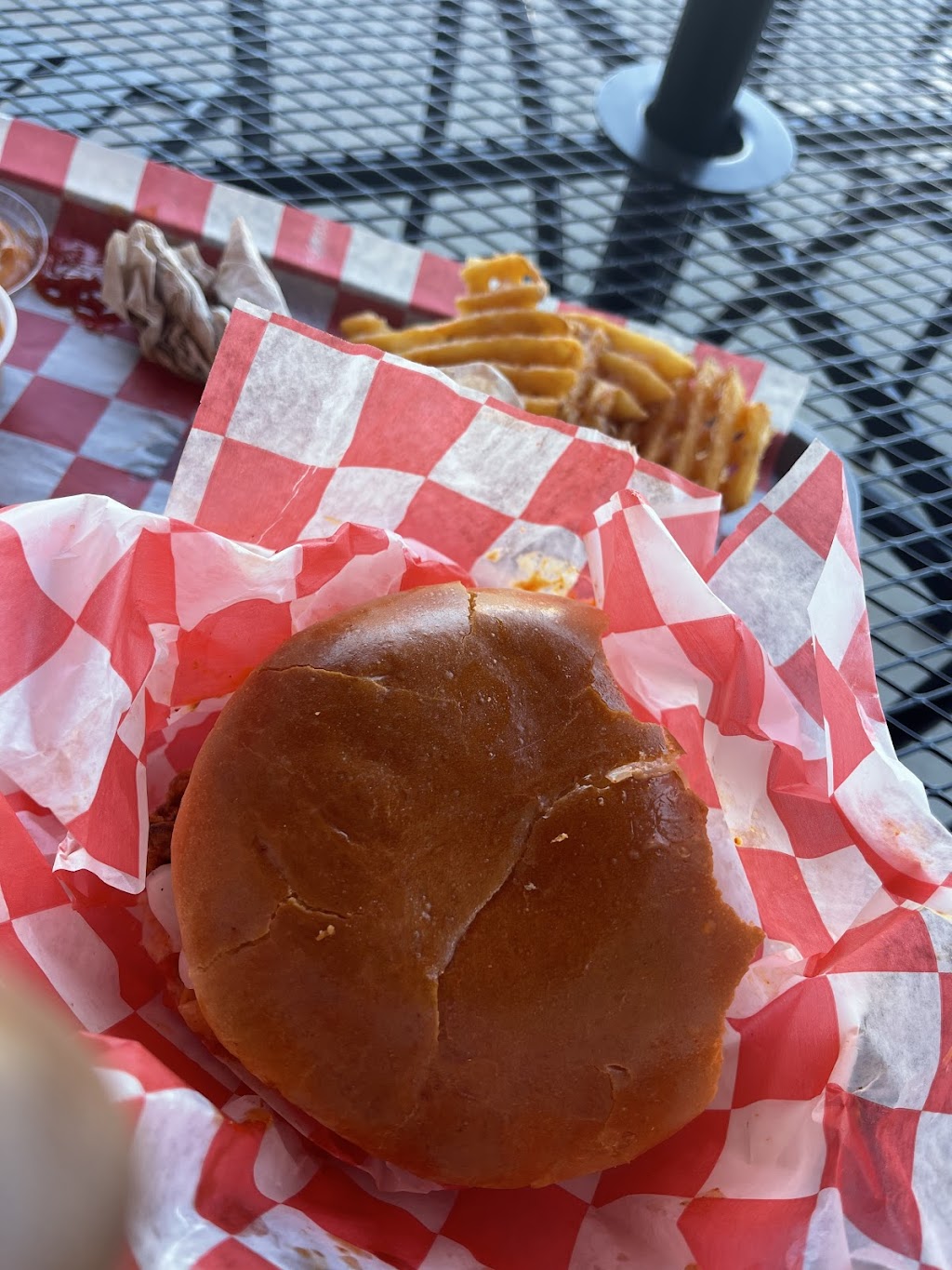 Hangry Joes Hot Chicken, Rockville - N. Potomac | meal takeaway | 10050 Darnestown Rd, Rockville, MD 20850, USA | 2405526066 OR +1 240-552-6066