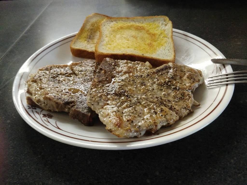 Moultrie Billiard Parlor | restaurant | 7 1st Ave NE, Moultrie, GA 31768, USA | 2299856133 OR +1 229-985-6133