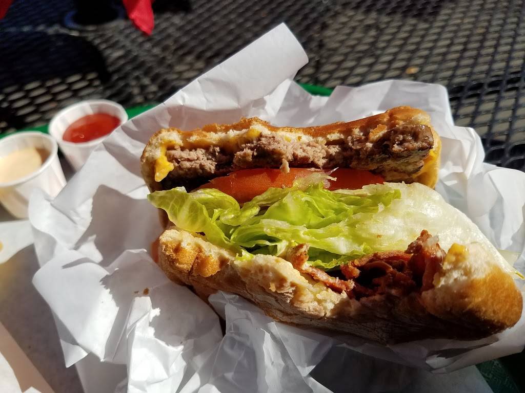 M & G Burgers & Beverages | restaurant | 2017 Sir Francis Drake Blvd, Fairfax, CA 94930, USA | 4154540655 OR +1 415-454-0655