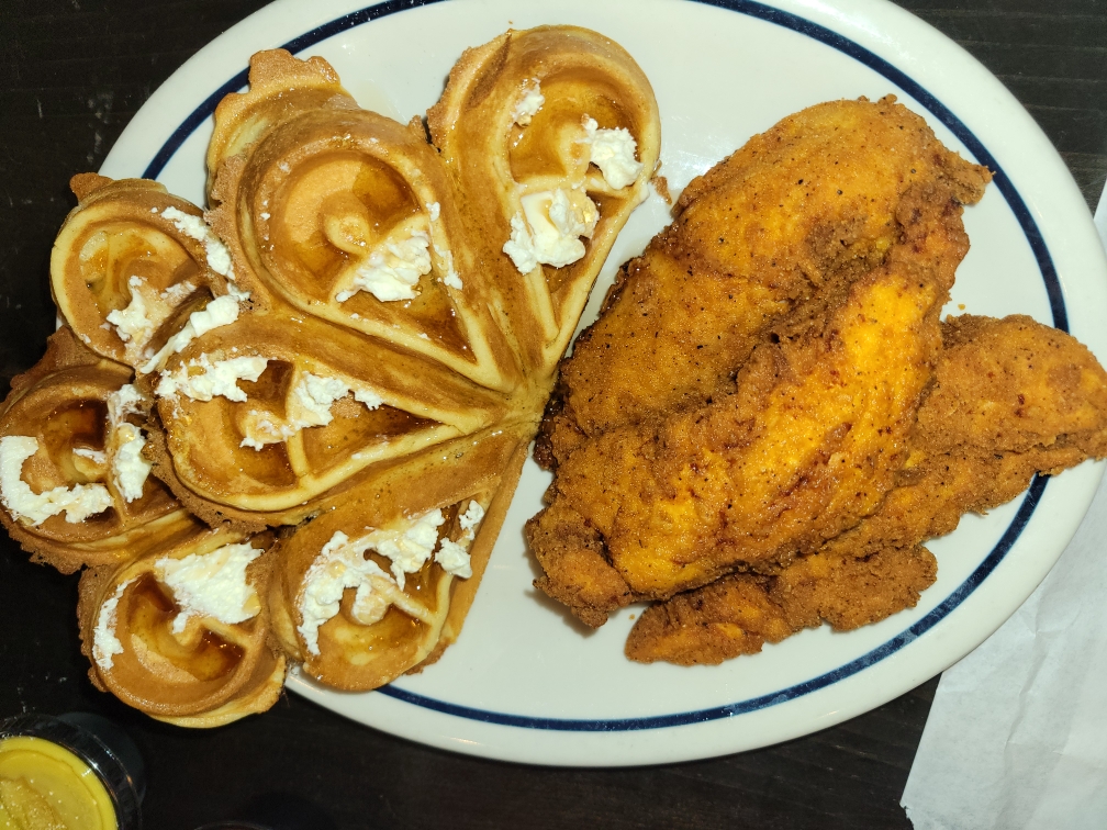Chicken N The Egg | restaurant | 348 Miracle Strip Pkwy SW, Fort Walton Beach, FL 32548, USA | 8502439333 OR +1 850-243-9333