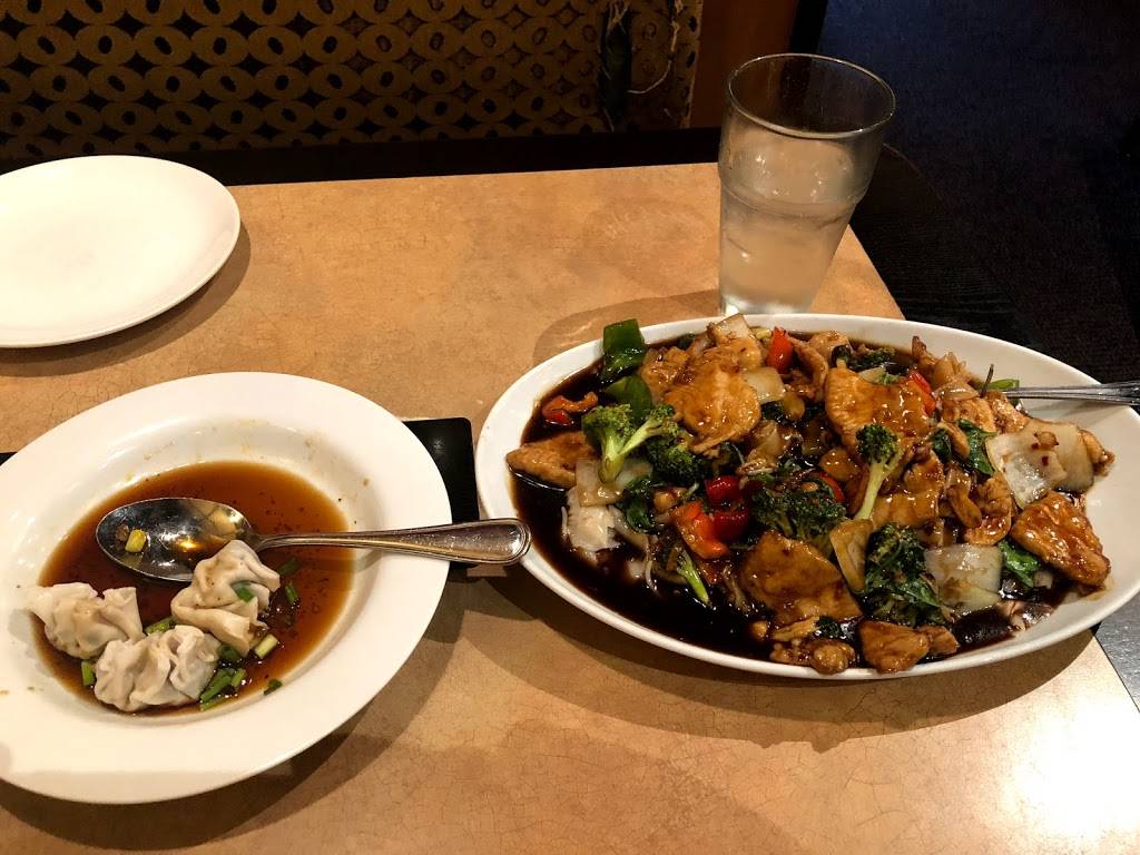 Fortune Wok | restaurant | 11236 W 135th St, Overland Park, KS 66221, USA | 9132398646 OR +1 913-239-8646