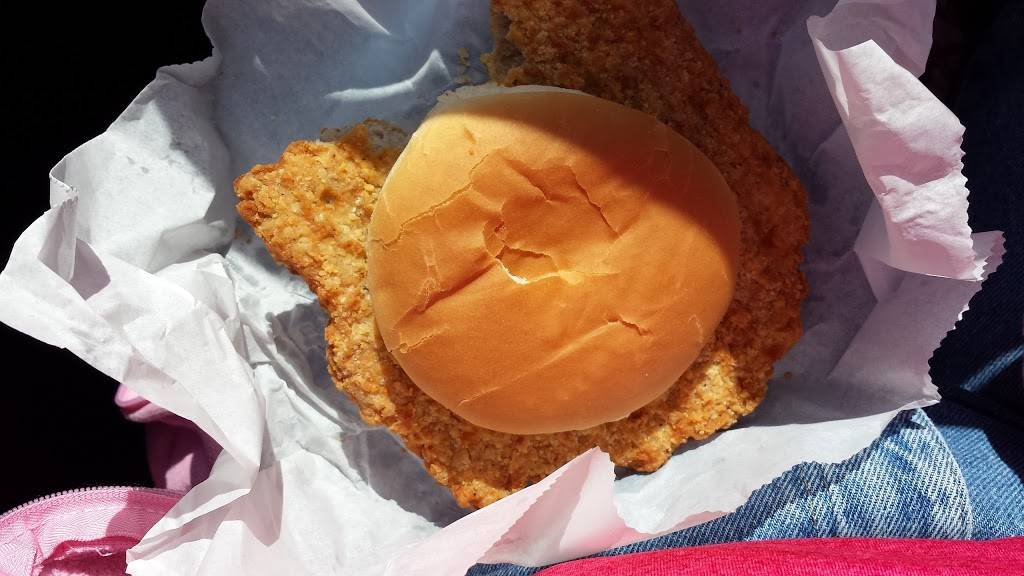 CJs Drive in | restaurant | 502 E Business 30, Columbia City, IN 46725, USA | 2602484555 OR +1 260-248-4555