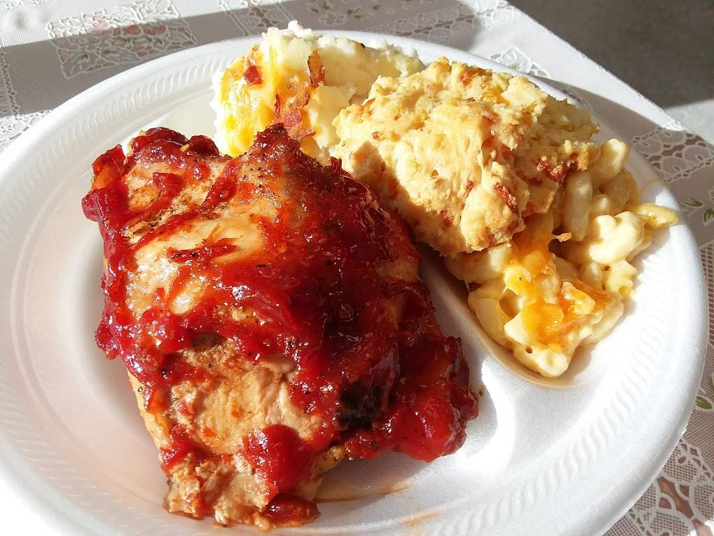 Candy-Sues | restaurant | 1810 N Pine St, Lumberton, NC 28358, USA | 9108024111 OR +1 910-802-4111