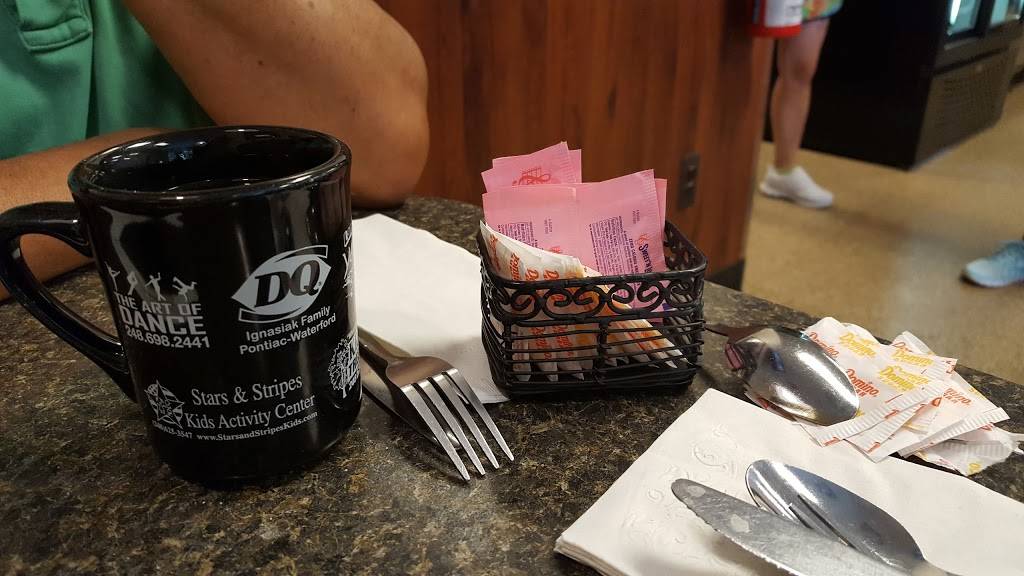 Mels Grill | restaurant | 4545 Pelton Rd, Village of Clarkston, MI 48346, USA | 2486739655 OR +1 248-673-9655