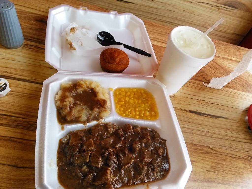 Mama Es B-B-Q & Home Cooking | restaurant | 818 E Rosedale St, Fort Worth, TX 76104, USA | 8178773322 OR +1 817-877-3322