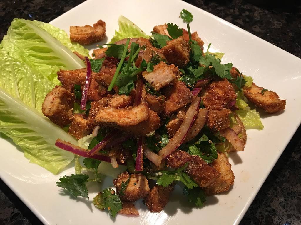 Thai On One | restaurant | 2904 1st Ave, Seattle, WA 98121, USA | 2064414348 OR +1 206-441-4348