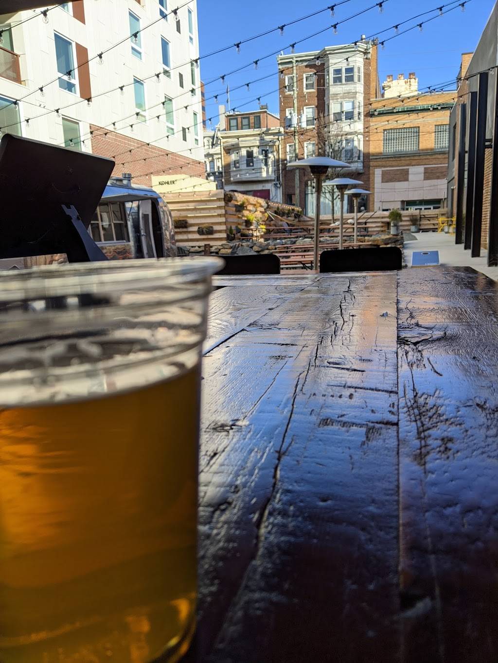 Makers Alley | restaurant | 804 N Orange St, Wilmington, DE 19801, USA | 3024821299 OR +1 302-482-1299