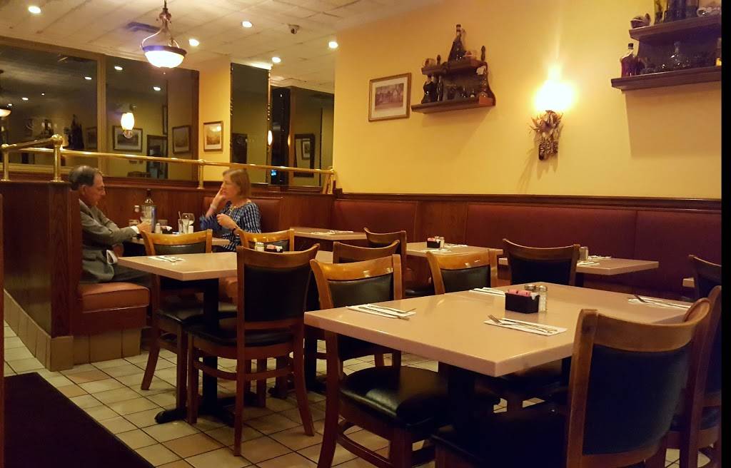 3 Guys | restaurant | 49 E 96th St, New York, NY 10128, USA | 2123483800 OR +1 212-348-3800