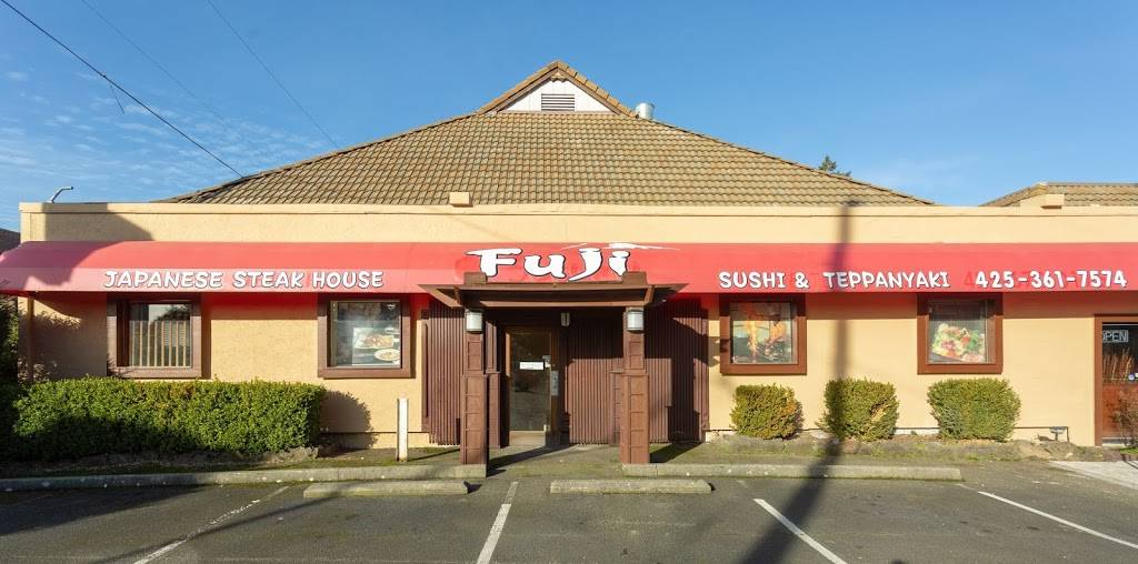 Fuji Teppanyaki & Sushi | restaurant | 5621 196th St SW, Lynnwood, WA 98036, USA | 4253617574 OR +1 425-361-7574