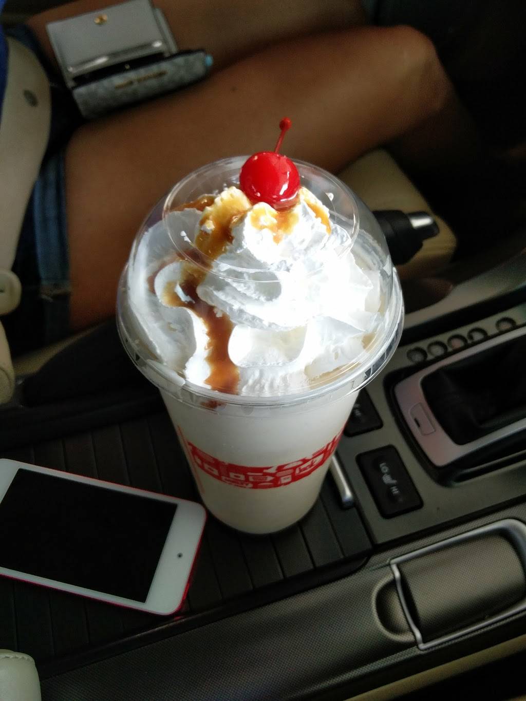 Jack in the Box | restaurant | 4510 Salt Lake Blvd, Honolulu, HI 96818, USA | 8084872423 OR +1 808-487-2423