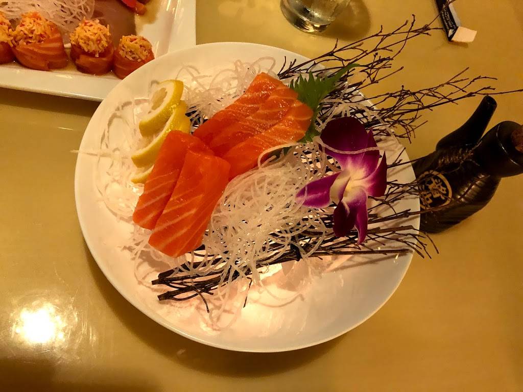 Sakura Sushi & Sake Bar | restaurant | 1221 Legacy Dr #102, Frisco, TX 75034, USA | 2146181807 OR +1 214-618-1807