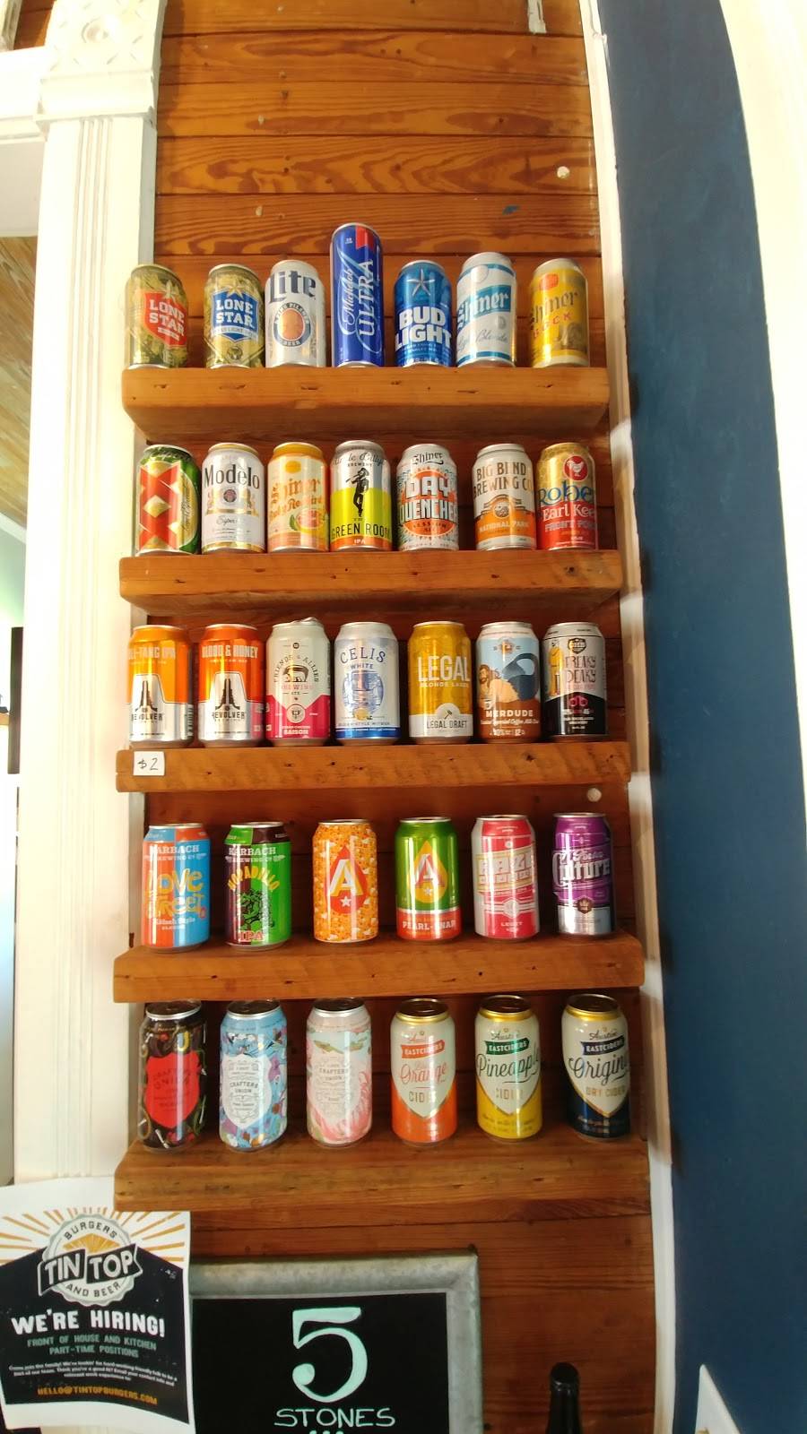 Tin Top Burgers & Beer | restaurant | 283 S Union Ave, New Braunfels, TX 78130, USA | 8305079138 OR +1 830-507-9138