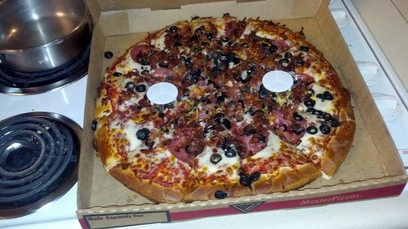 Straw Hat Pizza | restaurant | 1295 Horizon Dr A, Fairfield, CA 94533, USA | 7074218300 OR +1 707-421-8300