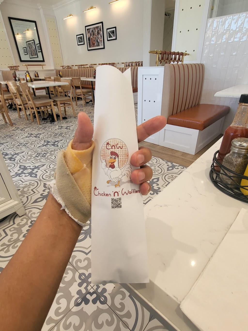 Chicken N Waffle | restaurant | 8235 Laguna Blvd #100, Elk Grove, CA 95758, USA | 9167504454 OR +1 916-750-4454