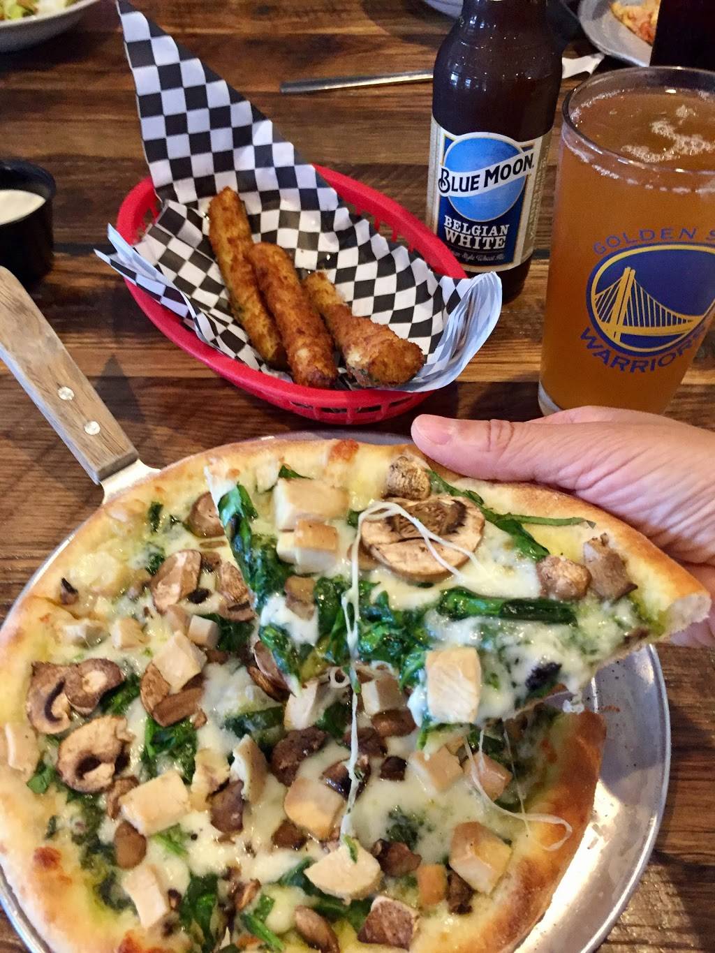 Primos Pizzeria & Pub | meal delivery | 298 Hartz Ave, Danville, CA 94526, USA | 9258388214 OR +1 925-838-8214