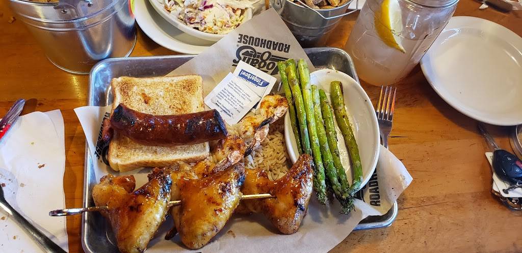 Logans Roadhouse | restaurant | Near Target and West Manchester Mall, 2180 York Crossing Dr, York, PA 17404, USA | 7177672776 OR +1 717-767-2776