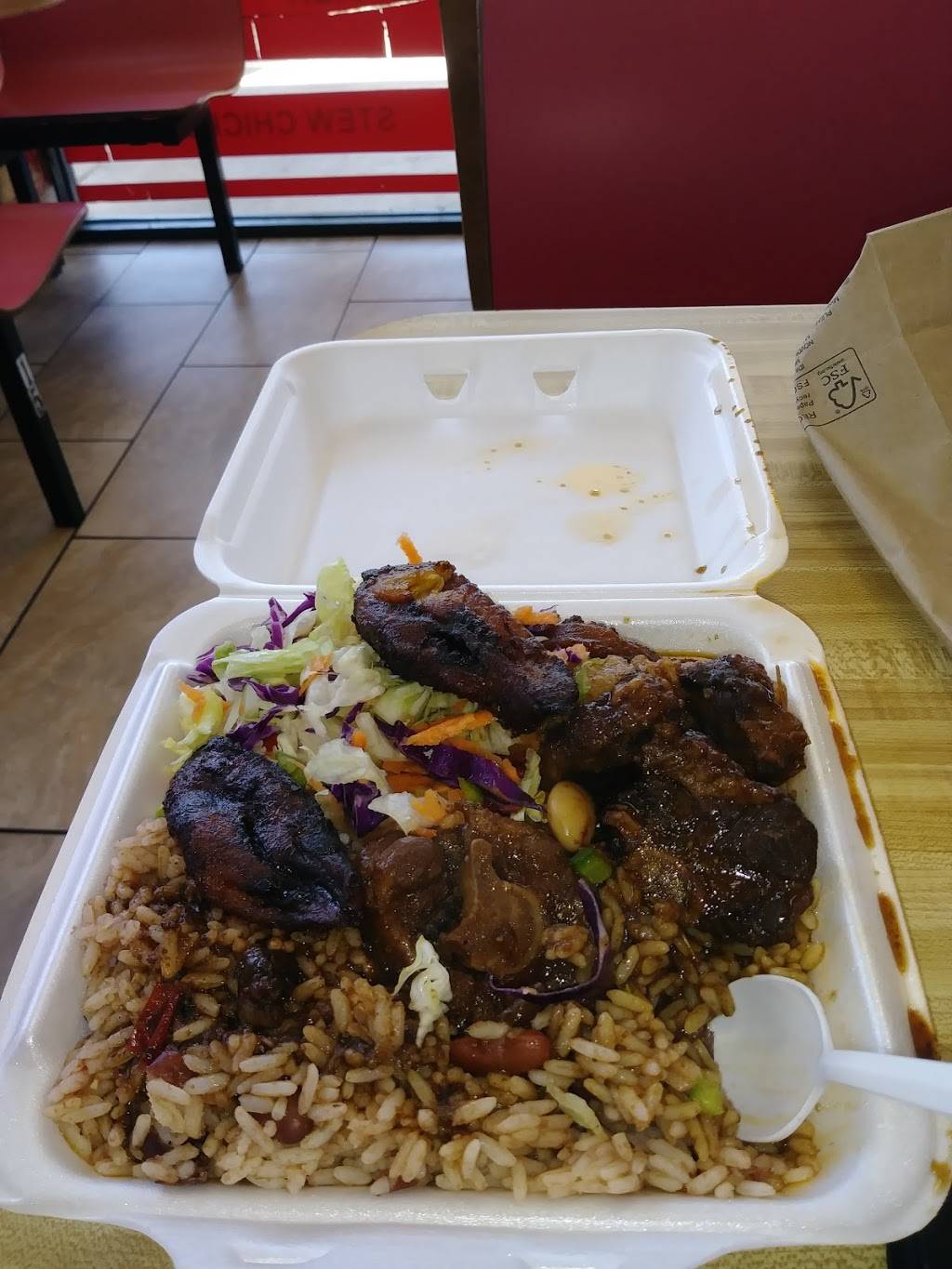 Donnas Caribbean Restaurant | meal takeaway | 3213 North, FL-7, Margate, FL 33063, USA | 9549721177 OR +1 954-972-1177