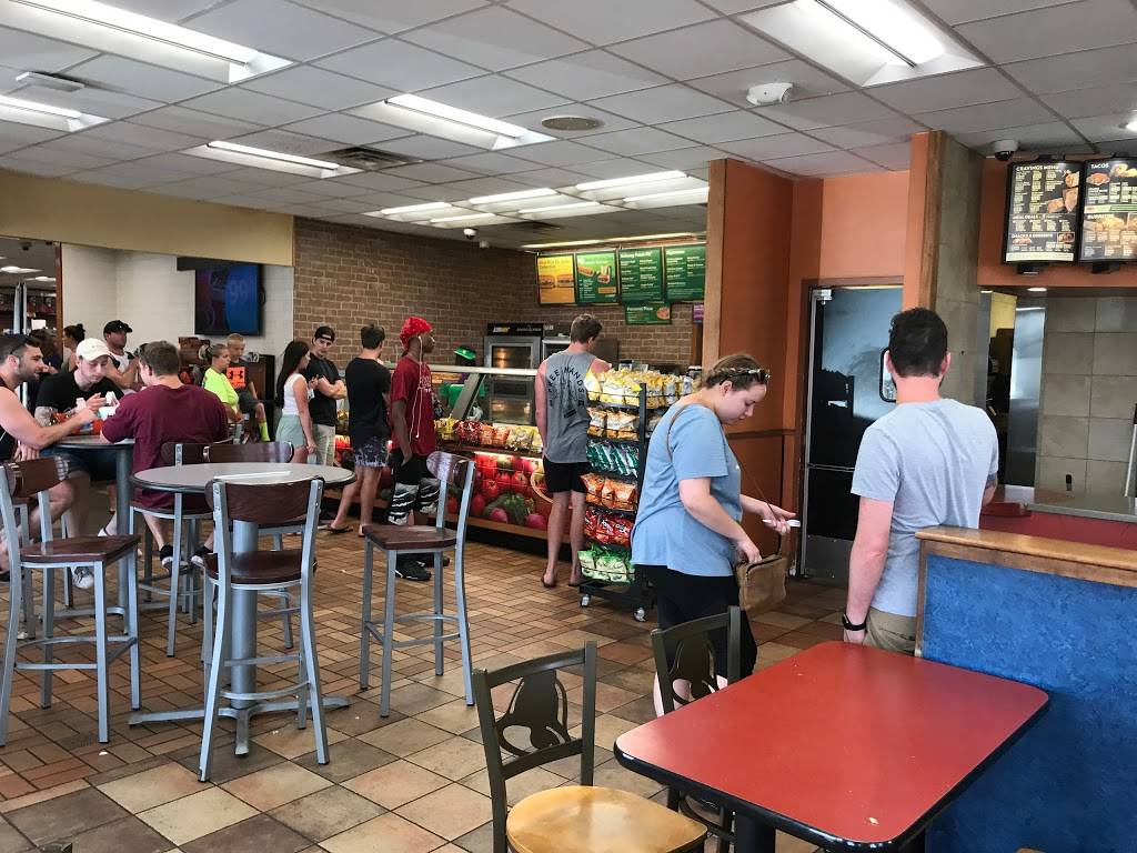 Subway | restaurant | 2015 W Lucas St, Florence, SC 29501, USA | 8436622673 OR +1 843-662-2673