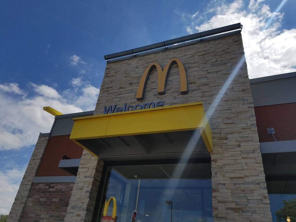 McDonalds | cafe | 8909 E, E State Rte 350, Raytown, MO 64133, USA | 8163585443 OR +1 816-358-5443