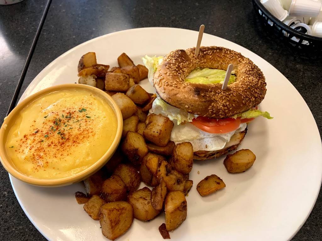 Wellington Diner | restaurant | 1385 Wellington St W, Ottawa, ON K1Y 2X2, Canada | 6137987800 OR +1 613-798-7800