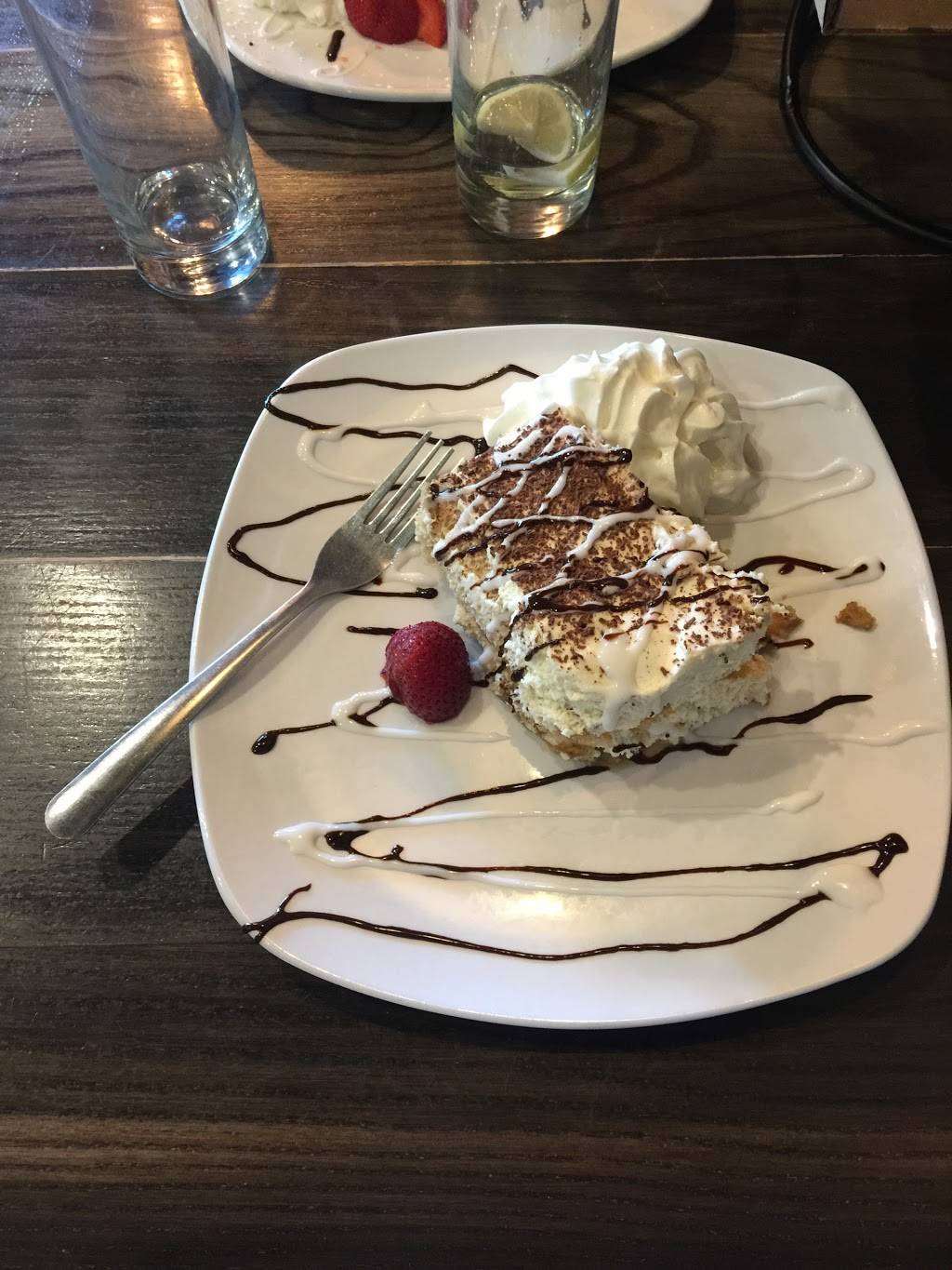 Crave Italian Oven & Bar | restaurant | 5998, 5900 N Kings Hwy, Myrtle Beach, SC 29577, USA | 8432130500 OR +1 843-213-0500