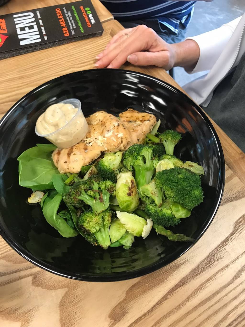 Clean Eatz | restaurant | 1950 Hendersonville Rd Suite 11, Asheville, NC 28803, USA | 8284836300 OR +1 828-483-6300
