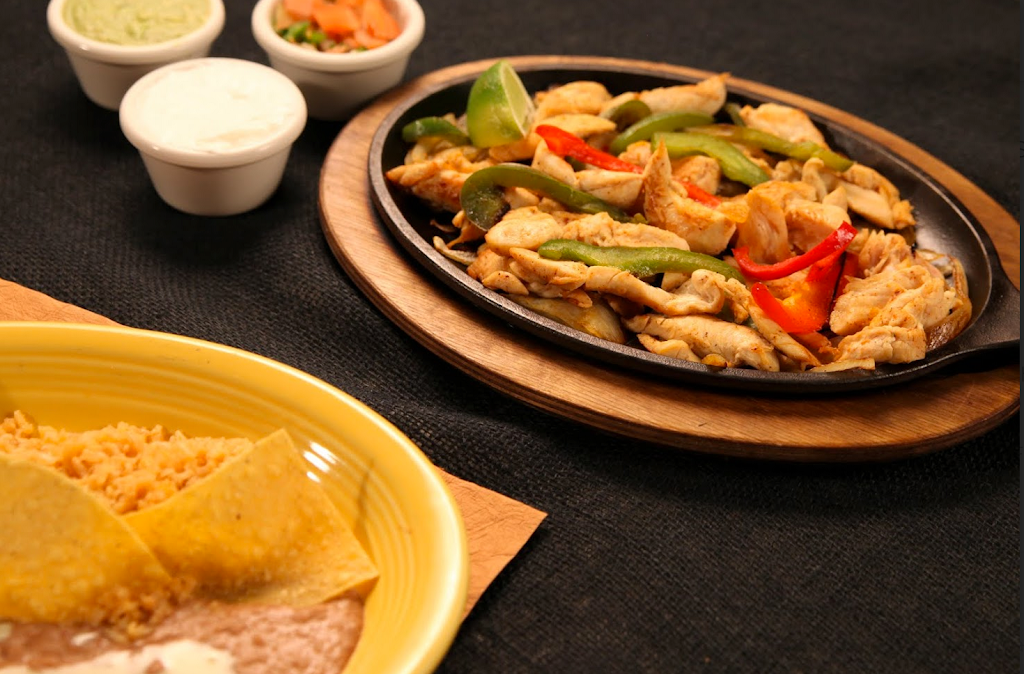 Las Palmas Mexican Restaurante | restaurant | 15560 Old Hickory Blvd, Nashville, TN 37211, USA | 6158310432 OR +1 615-831-0432