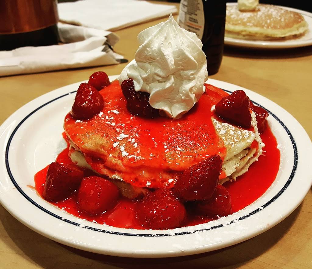 IHOP | bakery | 155 Dorset St, South Burlington, VT 05403, USA | 8026583303 OR +1 802-658-3303
