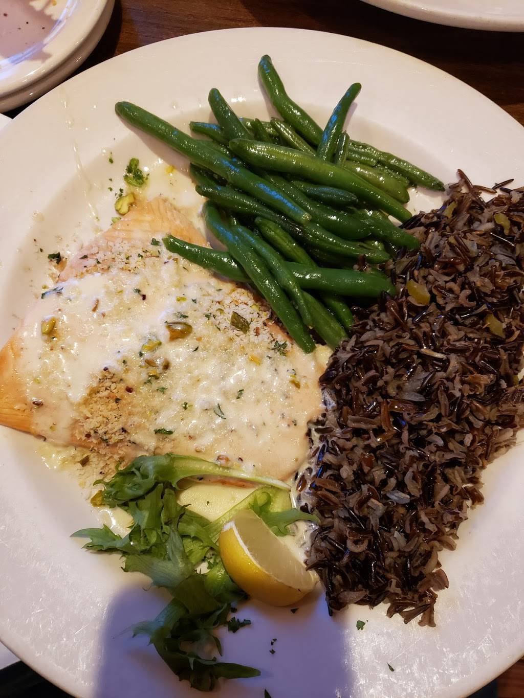 Victoria House | restaurant | Steiger Lake Ln, Victoria, MN 55386, USA | 9524432858 OR +1 952-443-2858