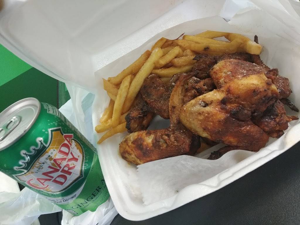 Lick a chick | restaurant | 3118 Auburn St, Rockford, IL 61101, USA | 8159979056 OR +1 815-997-9056