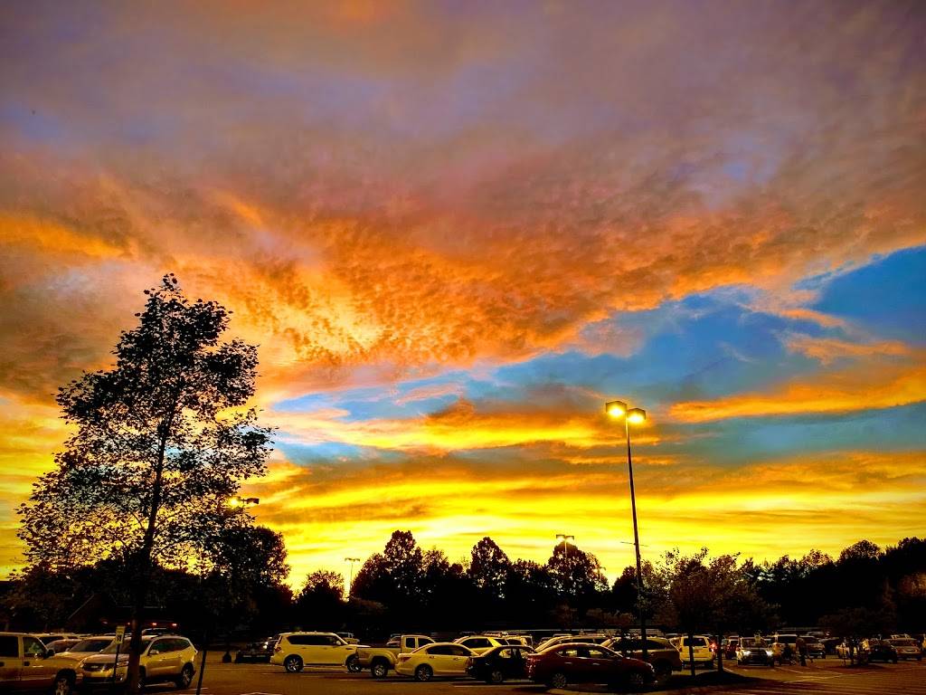 Harpeth Village Fieldstone | shopping mall | 2020 Fieldstone Pkwy, Franklin, TN 37069, USA | 4045753200 OR +1 404-575-3200