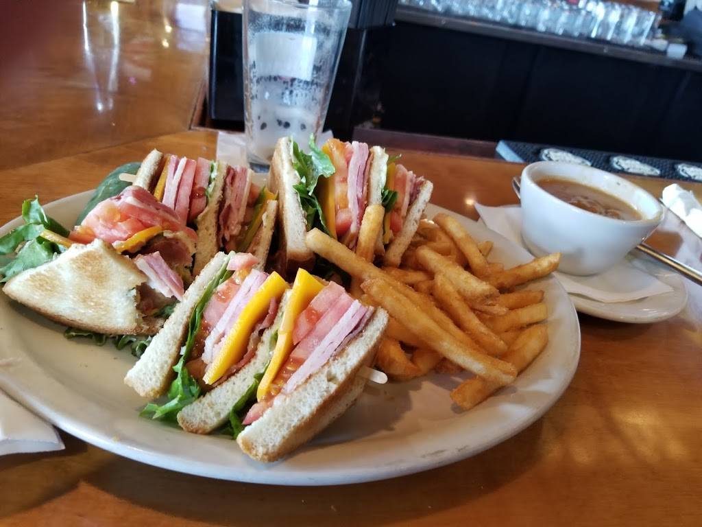 Chelios Pub & Grill | restaurant | 2150 Ogden Ave, Aurora, IL 60504, USA | 6305857650 OR +1 630-585-7650