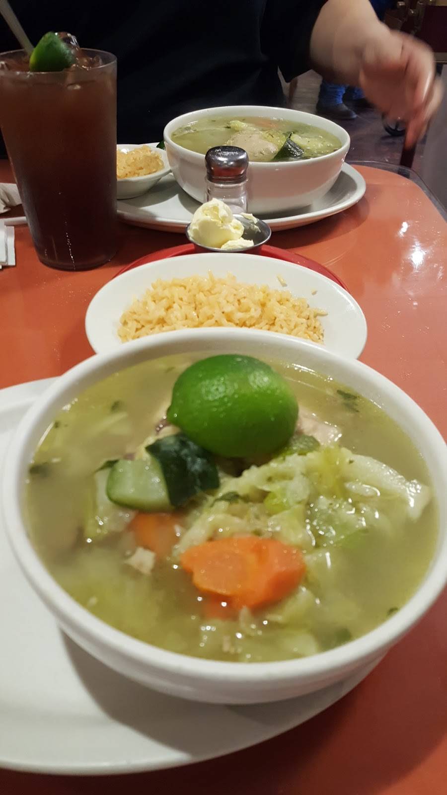 Rubens Cafe | restaurant | 3002 Commercial Ave, San Antonio, TX 78221, USA | 2109239848 OR +1 210-923-9848