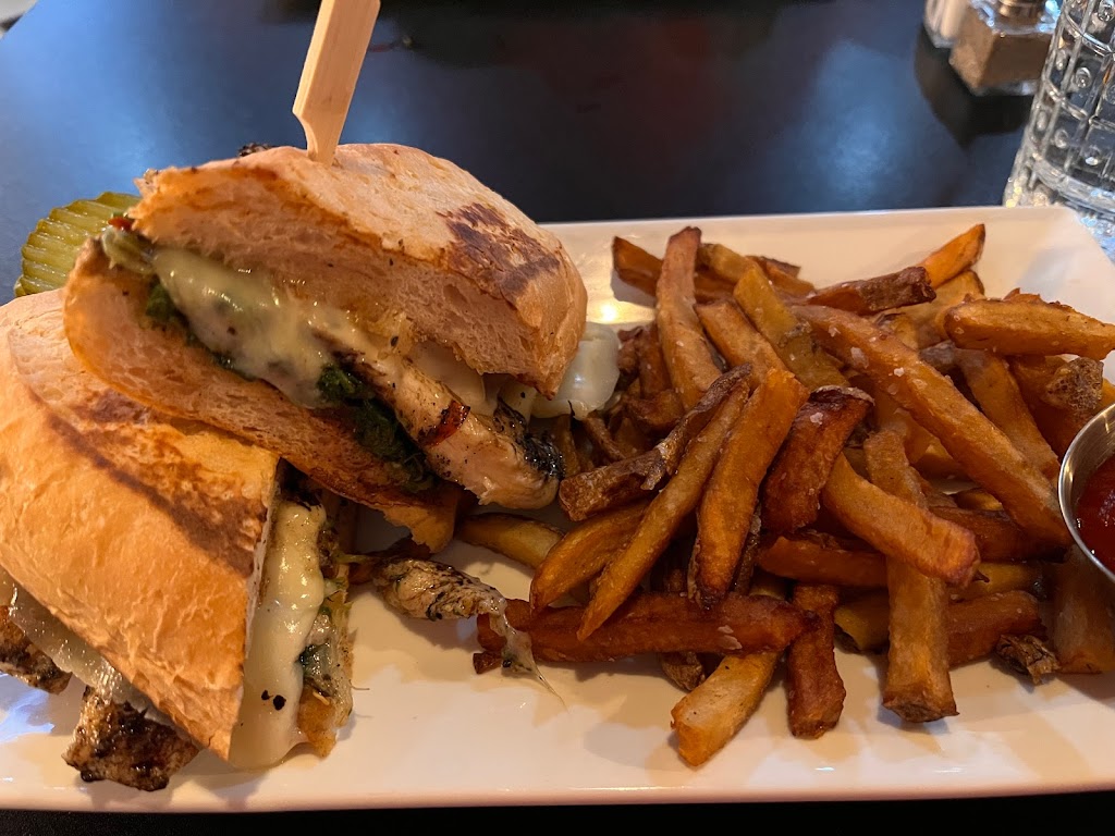 Downtown 124 Kitchen and Cocktails | restaurant | 124 N Park Ave, Warren, OH 44481, USA | 2346005273 OR +1 234-600-5273