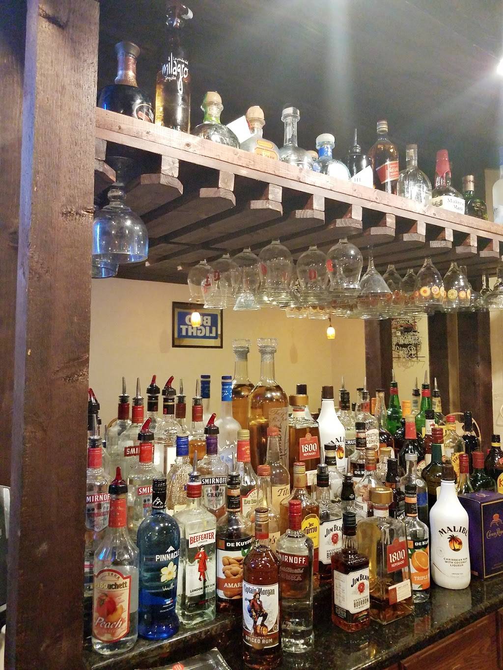 Mis Arcos Mexican Restaurant | restaurant | 1926 S Garrison Ave, Carthage, MO 64836, USA | 4172370547 OR +1 417-237-0547