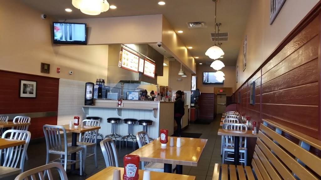 Wayback Burgers | restaurant | 11 Tobias Boland Way, Worcester, MA 01607, USA | 5087559300 OR +1 508-755-9300